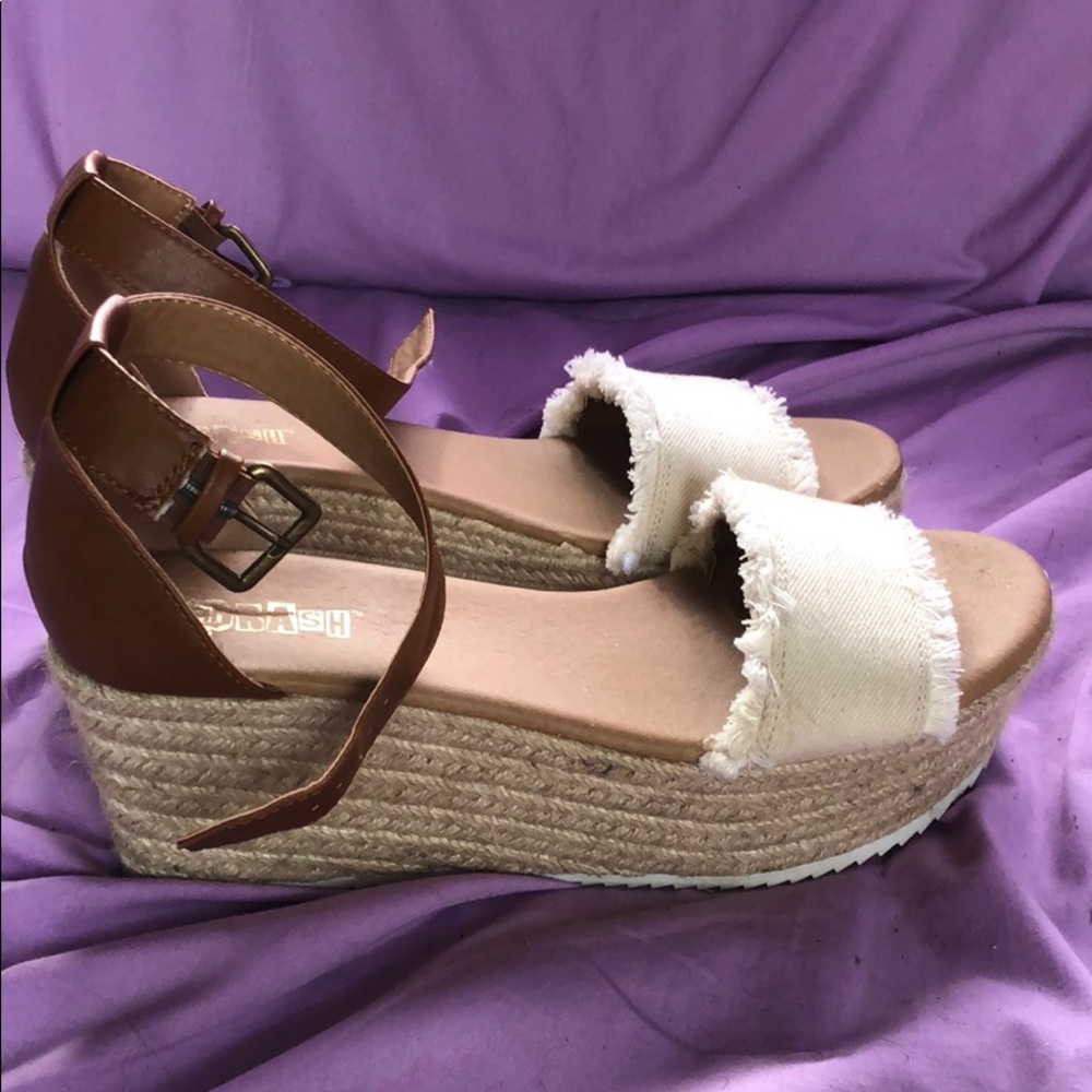 Brash wedge platform sandals